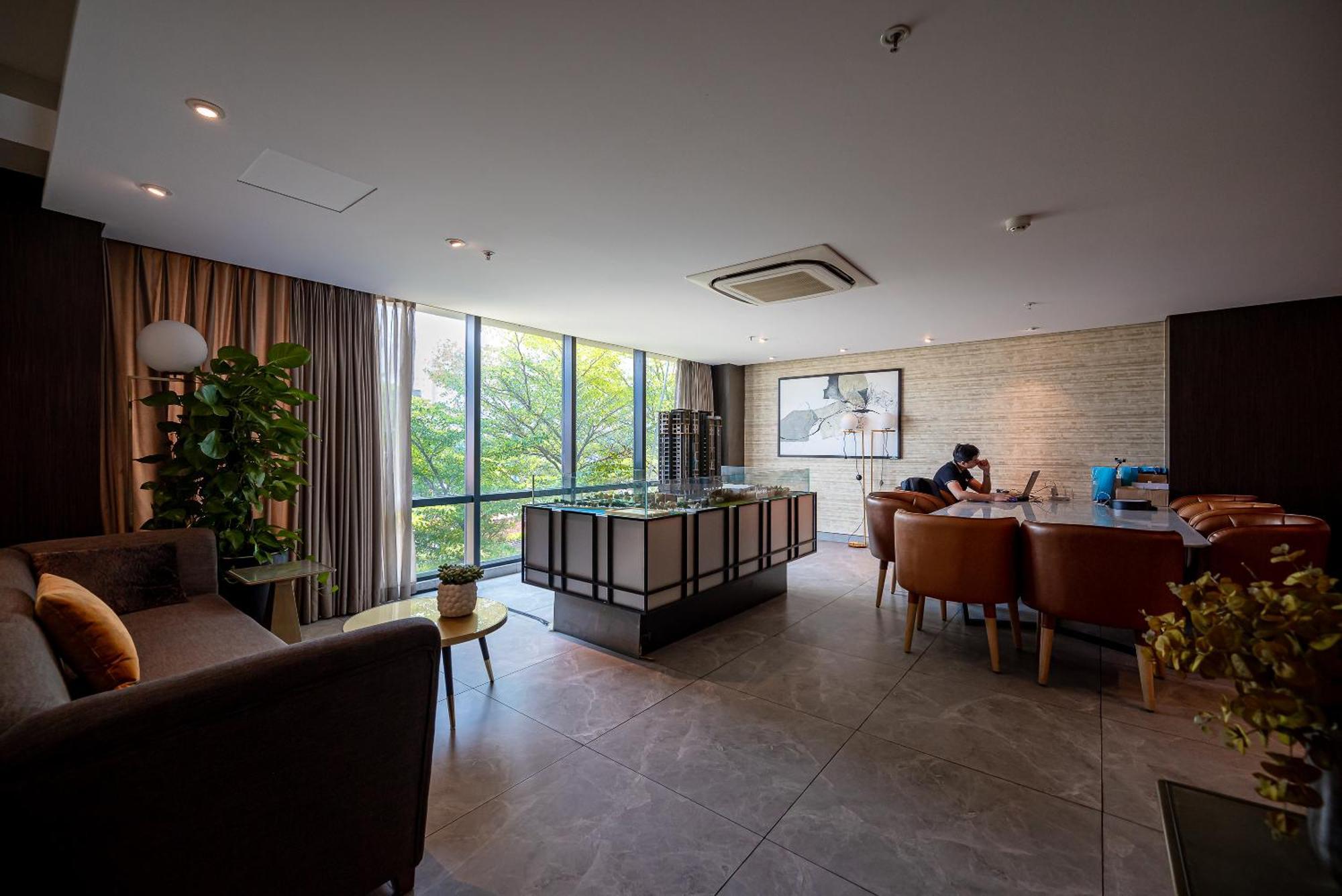 Apartment Luxury Gold Apartment - D1Mension & Zenity In District 1 Ho Chi Minh City
